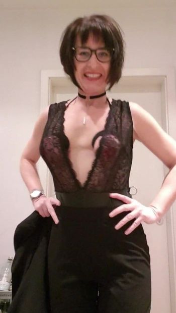 Julie has today a brave erotic dress for working