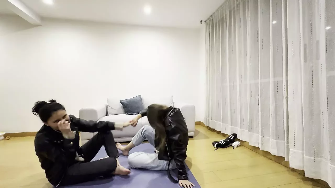 My Girlfriend Spanks My Ass