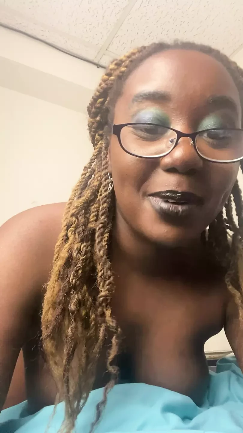 I Need A Good Fuck To Remember .. Desperately Begging Ebony