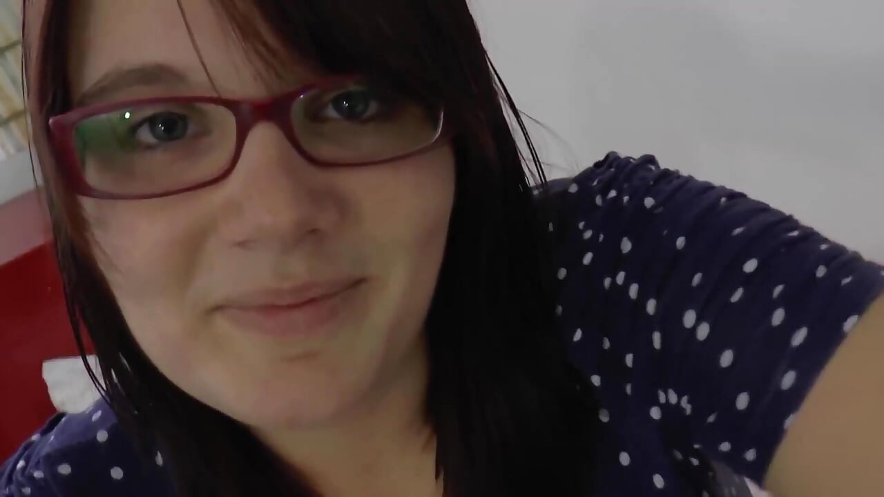 Spex teen is getting screwed by a lucky dude