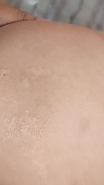 Aaj bibi ko pura muh me diya | Clip 1