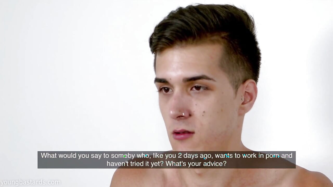 Interview Adan Burn // Extra Bonus //