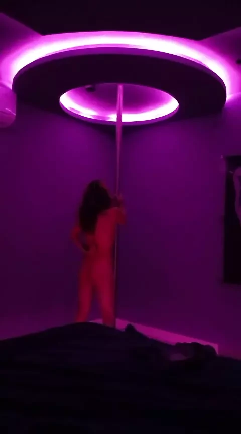 Chica tatuada mejor y con chico nuevo