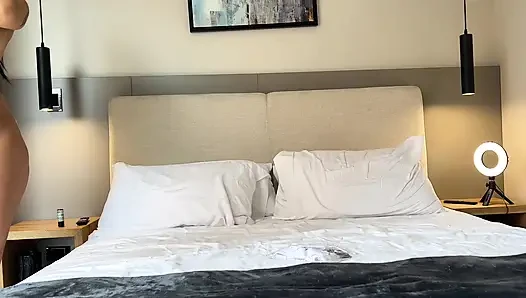 Behind the Scenes with Tatted Big Booty Latina, La Rola