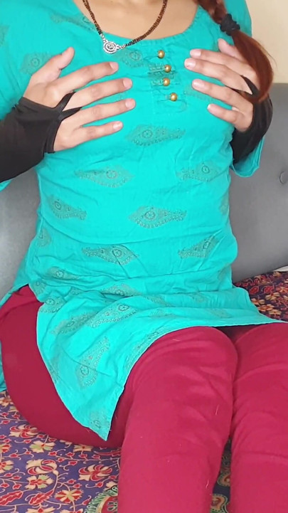 Sexe mignon en missionnaire en gros plan avec ma meilleure amie mallu sexy.