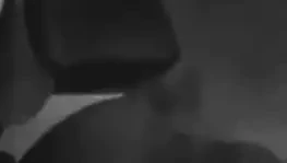 Csaló vidám milf szopja a faszt