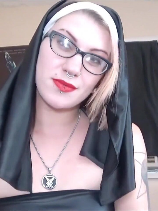 Fonda die nonne in ... Ravish me rot