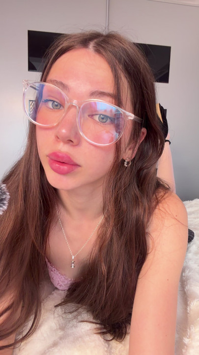 Wet lips.. listen how they sound