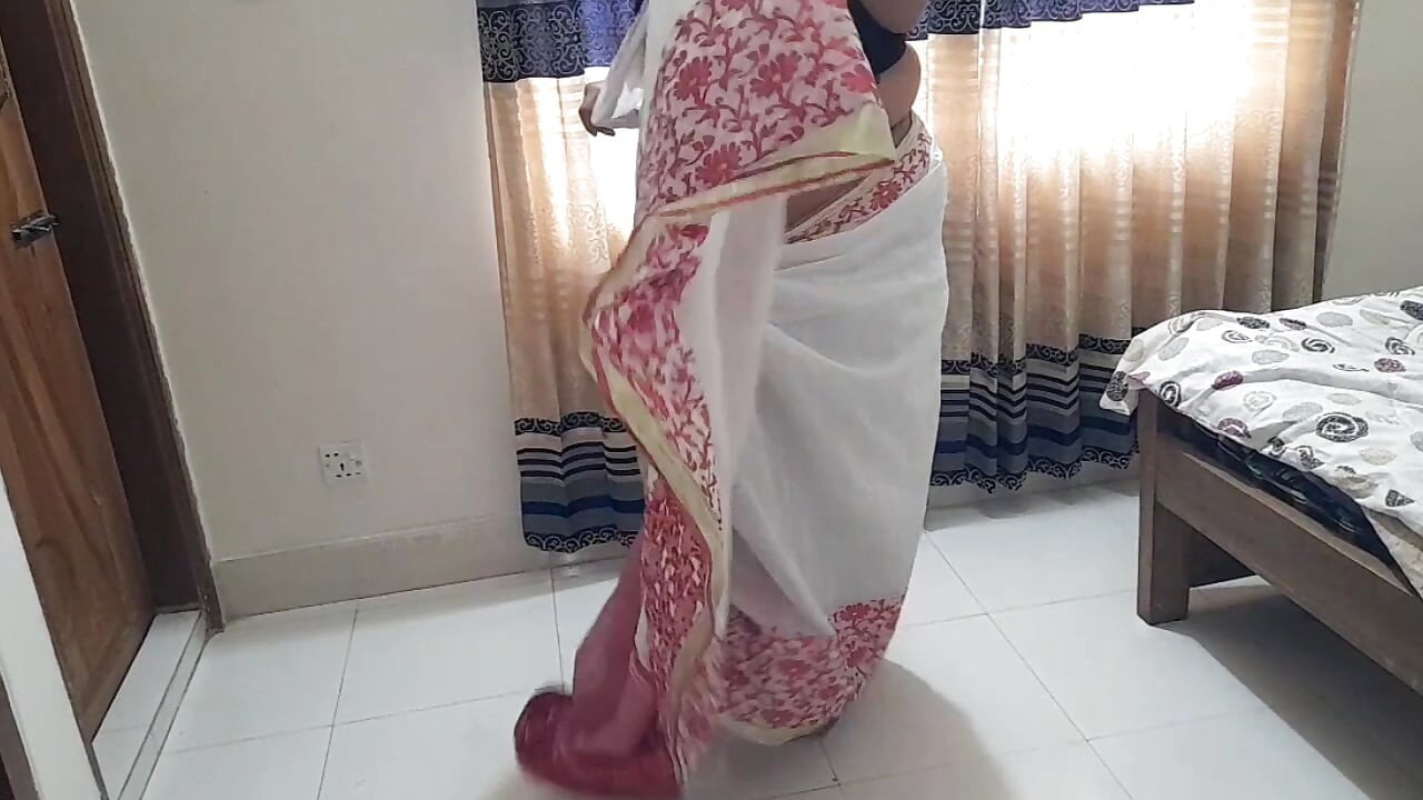 I Fuck My Stepmom When She Was Ready To Going Office!