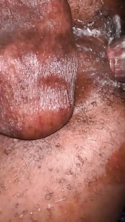 หนุ่มควยใหญ่กําลังเย็ดใหญ่