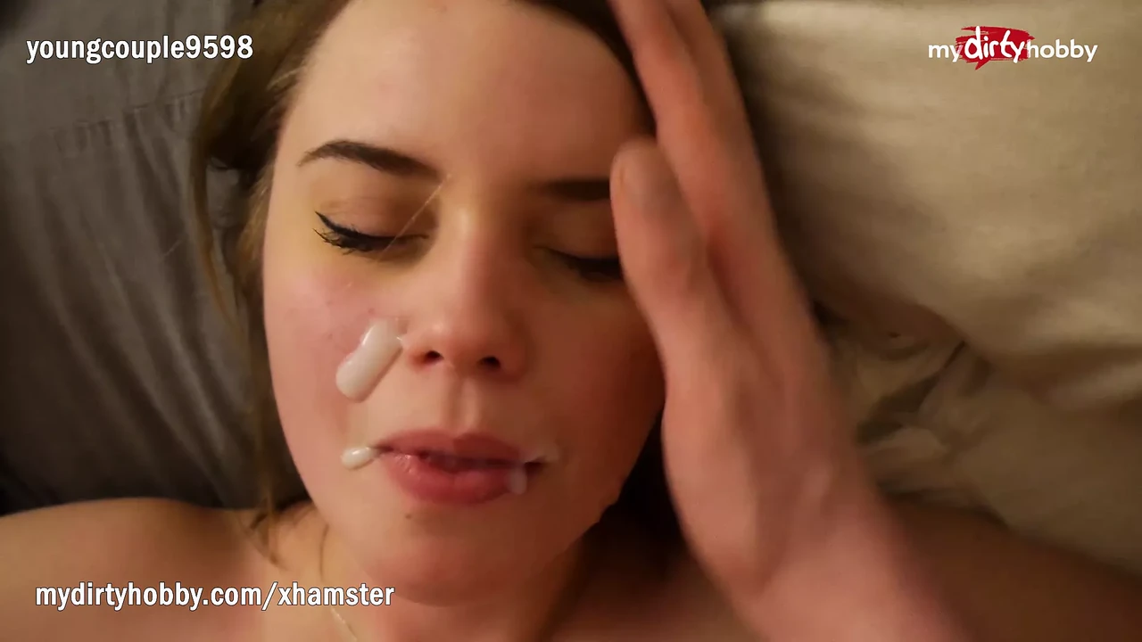 Kleines mit dicken Tittten bekommt Fick und Sperma