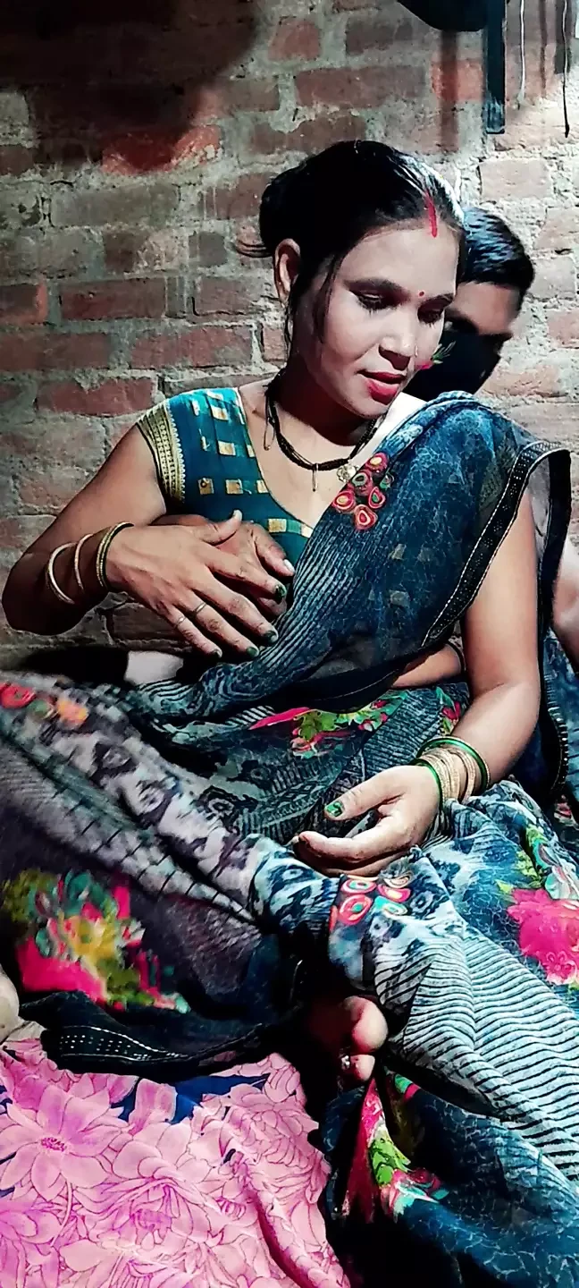 Desi hot bhabhi sex video newly married bhabhi Village