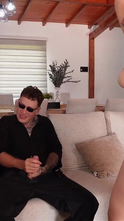 Threesome with my friend's VERGON GUARD - LaRola | Clip 2