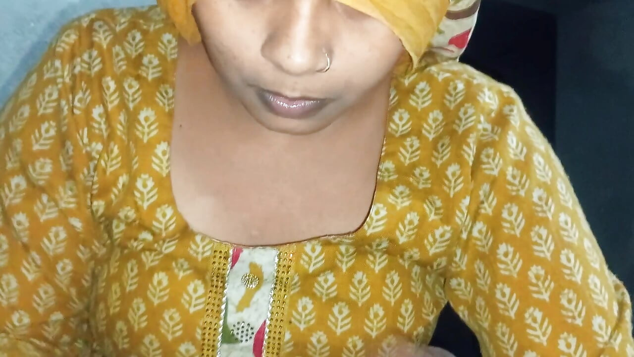 INDIAN BHABHI BEST BLOWJOB, CUMSHOT IN MOUTH