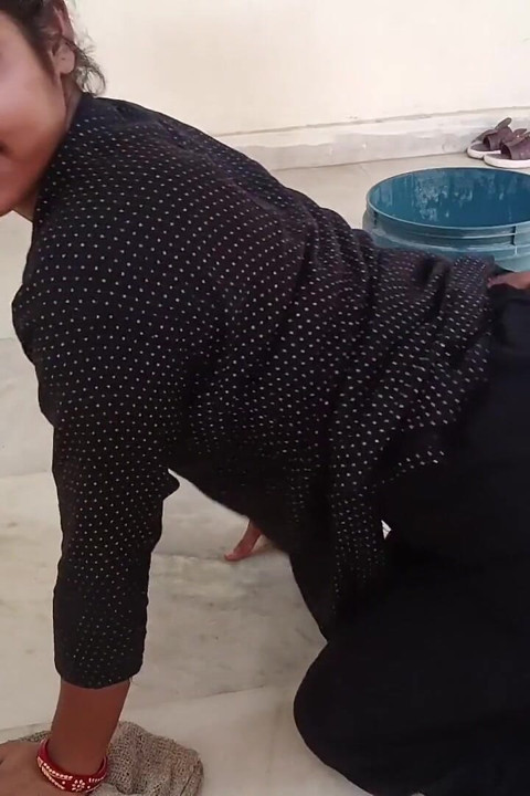 Session 29. I Was Cocking & Mopping the Room,i Was on the Devar and My Back Was Hurting a Lot, Devar, It Feld Very Good Now