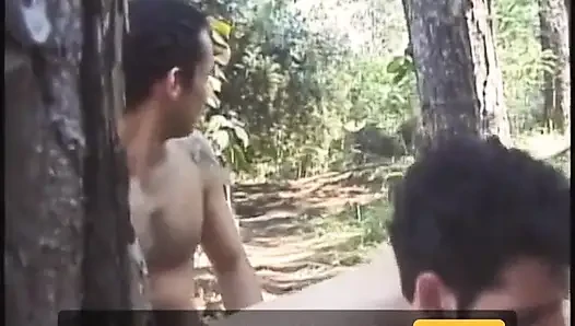 Two hot Latinas sucks their men's tools out in the forest