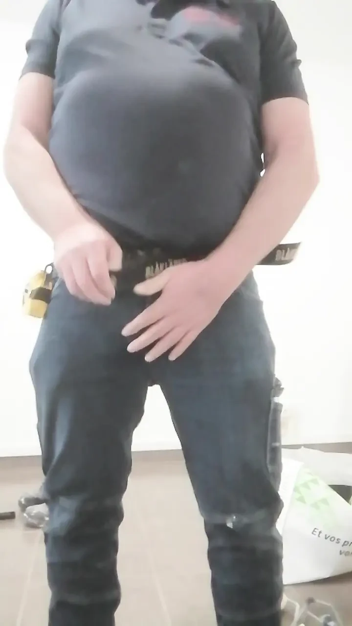 Zierlich auf der baustelle ausgestellt