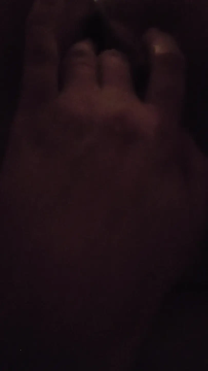 自慰我的粗暴屄达到高潮