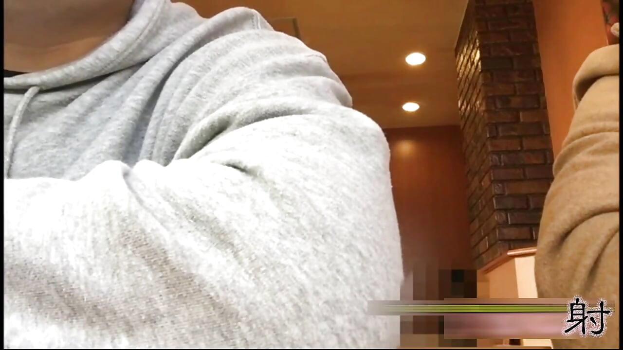 สาวเอเชียเงียนๆ ใครอยากได้มือดีๆ บ้าง
