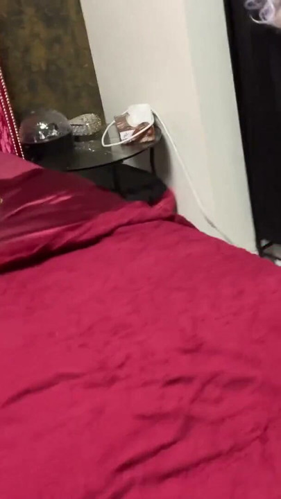 E extrem heissi und wundervolli Tabu-Handjob-Session mit viel Sperma und eme lange Abschuss vonere tätowierten gross-tittigen Blondine | Clip 2