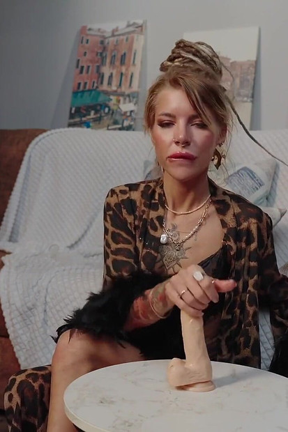 Footjob and Hot Jerk-off From Hottie Heileyknight