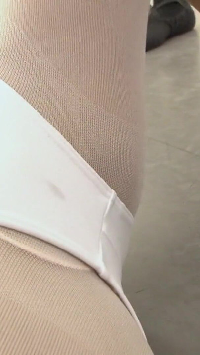 Kultni trenutak iz filma "JAPANSKA SEKSI BALERINA DOBIVA LIZANJE PIČKE PRIJE JAHANJA"