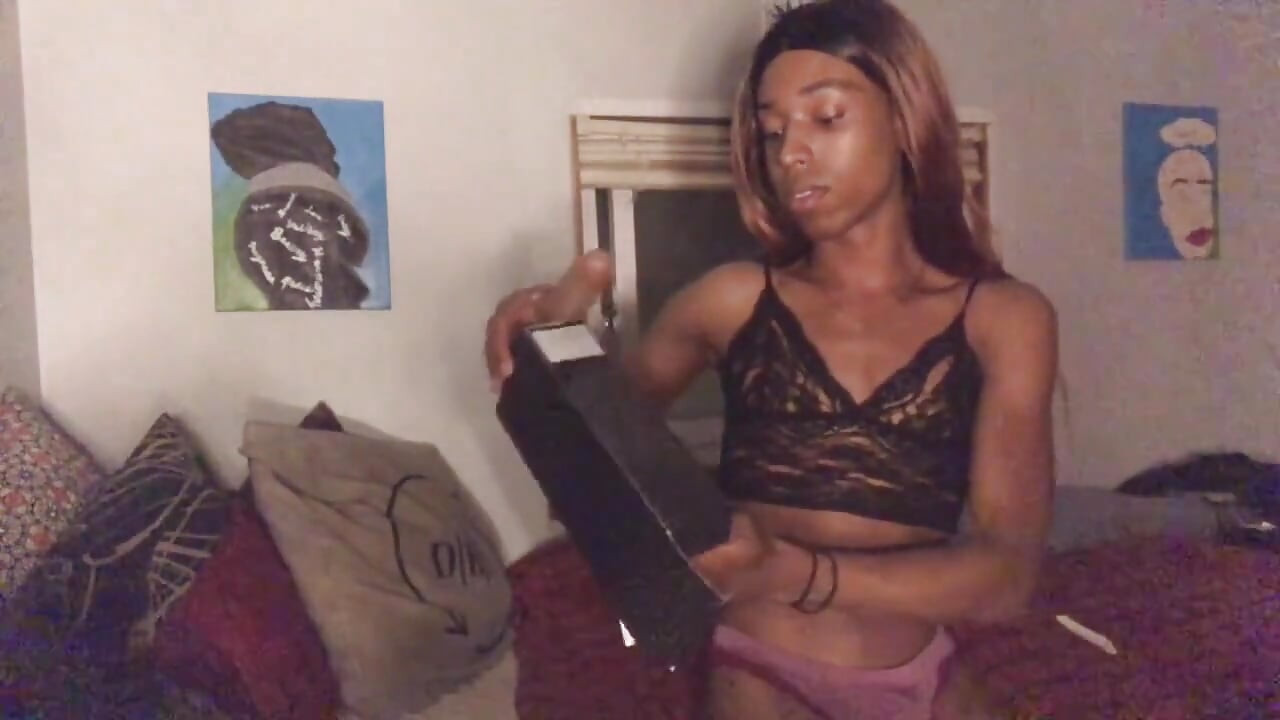 Late Night Vibrator Sesh