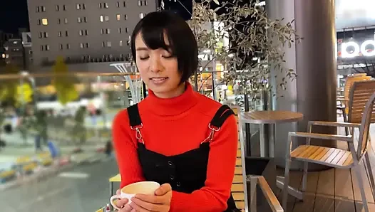 A118F07 Matching with a shy girl with short hair, a boyish girl! Cute is justice!! Her occasional beaming smile creates a cute gap! Private shoot at a love hotel and a shameless trapped sex scene!