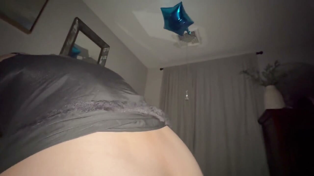 Istri hot lagi asik ngentot kontol sampai menjerit