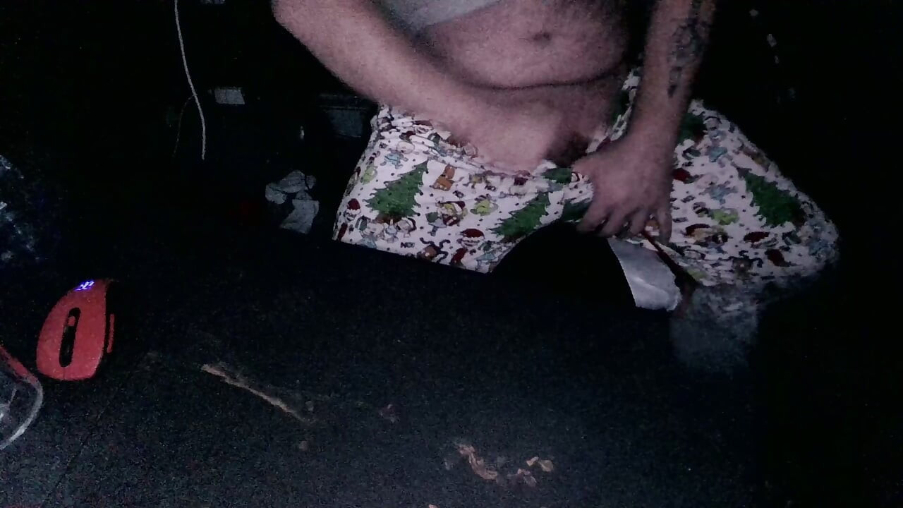 また夜遅くまで - また暗闇の中での危険な楽しいマスターベーション