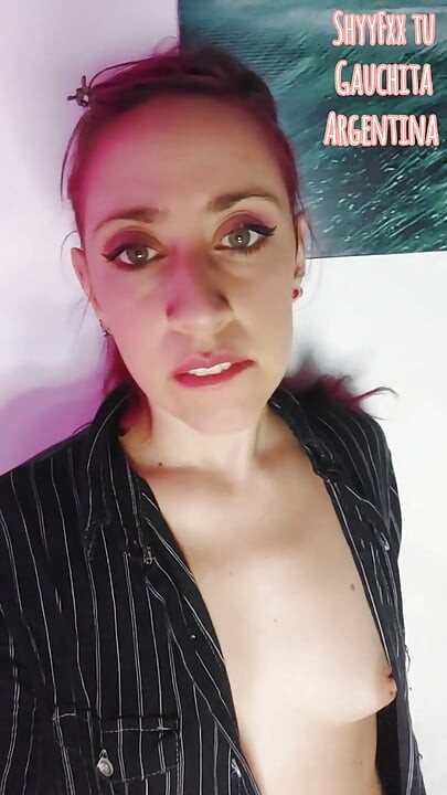 O agiota está de volta para mais de mim agora ele está coletando me fodendo corno JOI