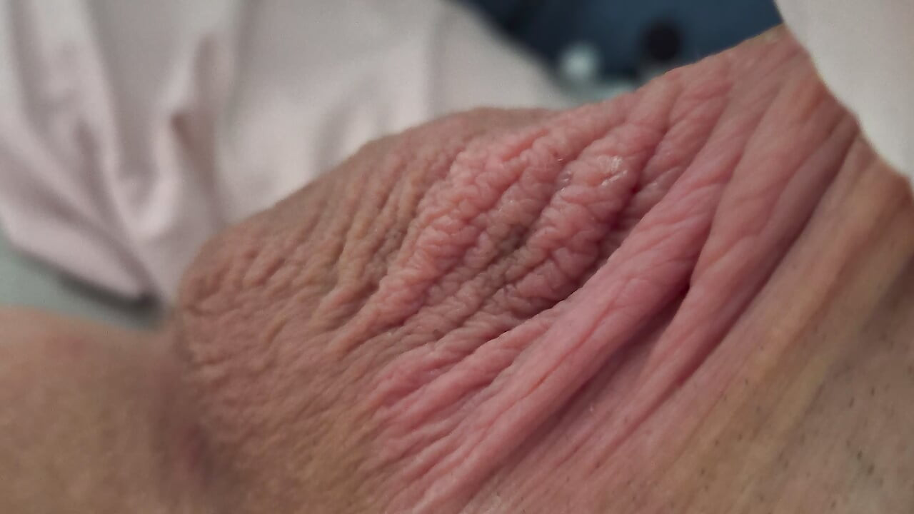 Penis pump pleasuring cock