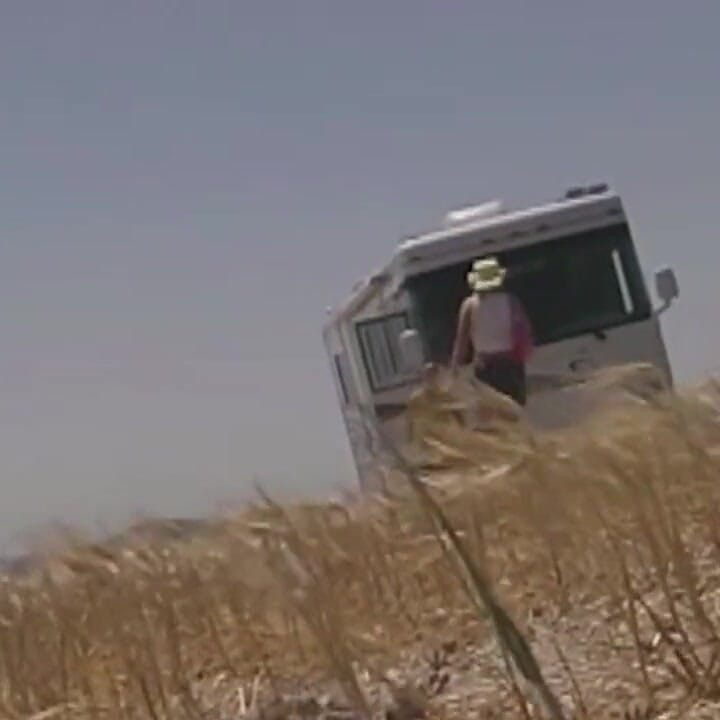 Vaqueira pega para festa dura na van