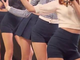 K-pop fancam-sexy stehna