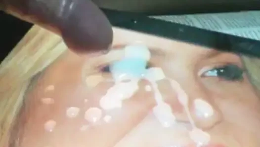 Shakira boşalma anısına 16