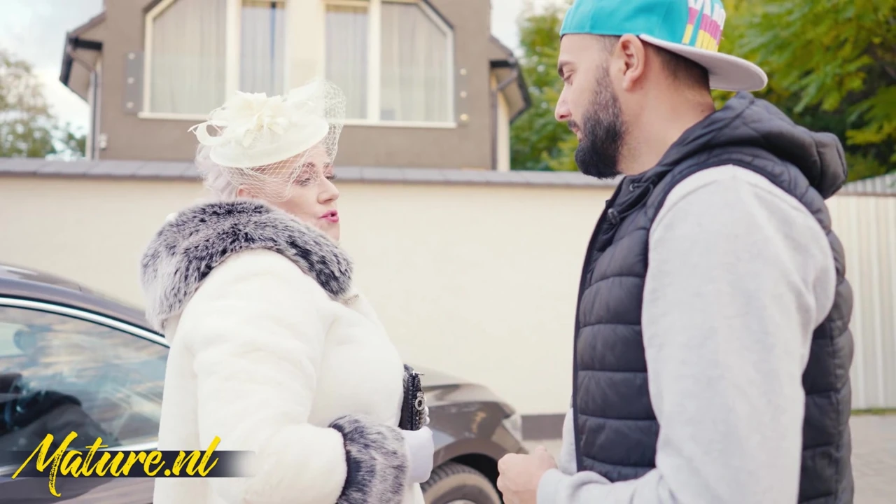 Sexy German Grandma Pure Vicky Gets Smashed By Young Stud Stefan Steel