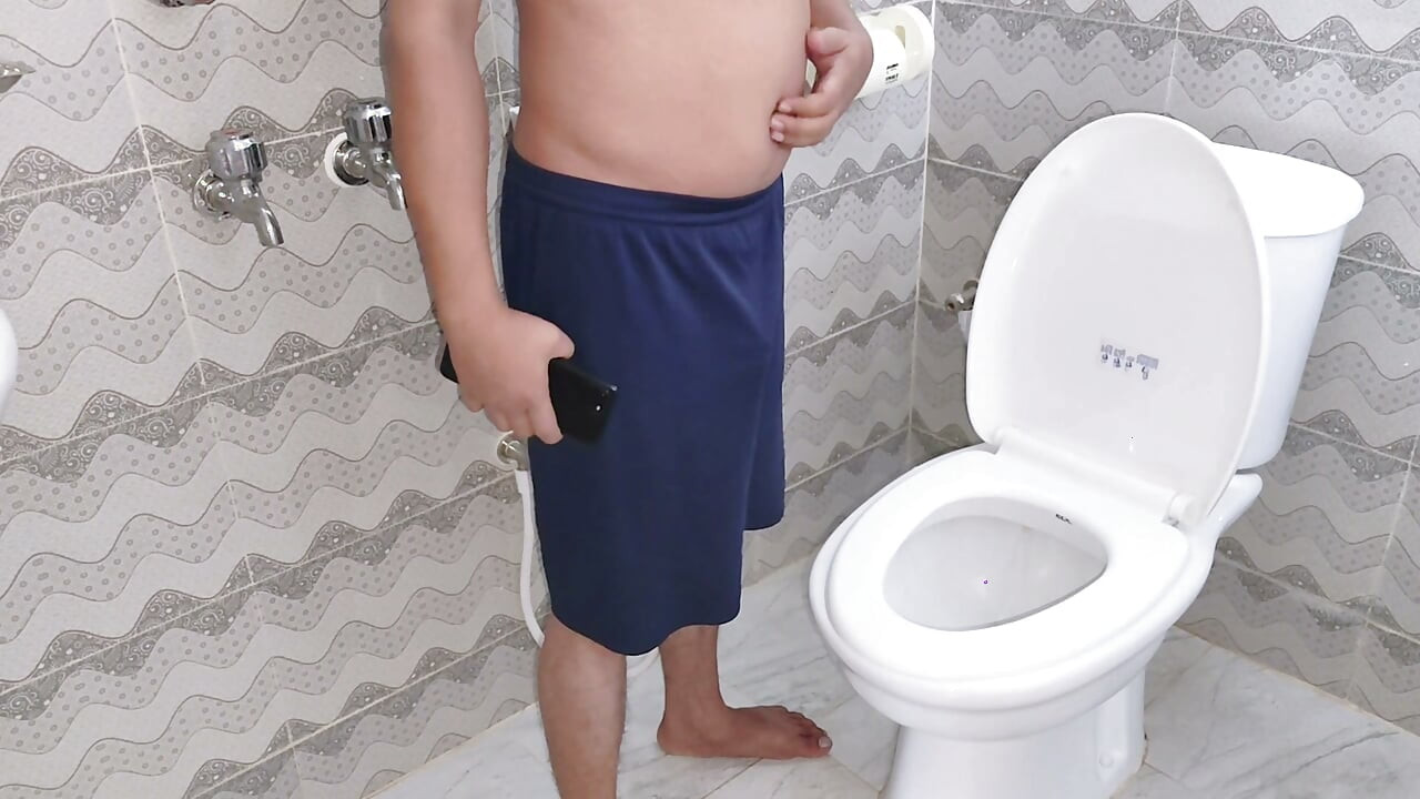 Step-Sister and step-brother Romantic fucking video in toilet.