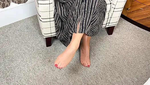 Mrs Mature Feet back after a night out with friends