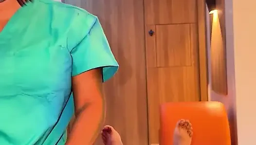 Чувственный массаж латины в видео от первого лица - расслабляющая музыка, дрочка и минет в конце