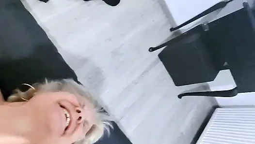 Ein Guter Blowjob, Sabbernd, Und Er Fickt Meine Muschi Und Meinen Arsch