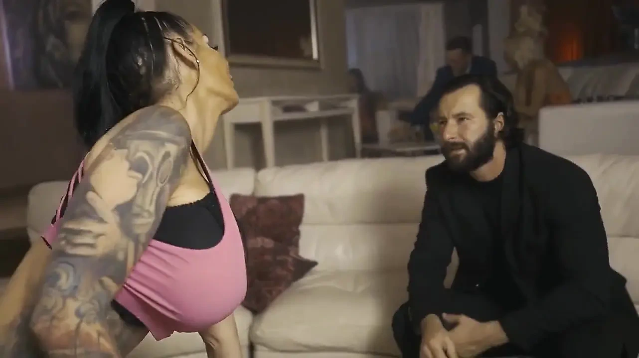 Blonde Bombshell Pounds Pussy and Deepthroats Cock Wildly