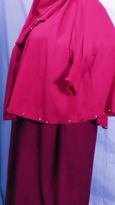 Pakistani hijabi Muslim woman Choti | Clip 2