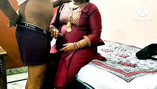 Мастурбация бхабхи в спортзале на хинди