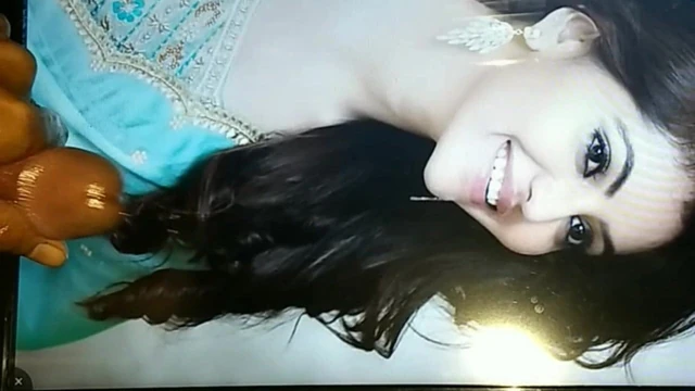 Трибьют спермы на Athulya Ravi