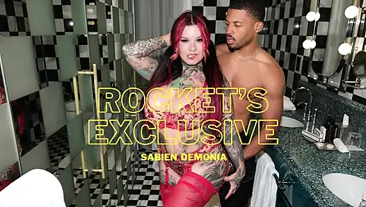 Rokete özel s2 ft sabien demonia anal sikişiyor ve işiyor