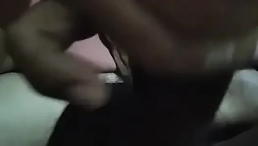 Bir komşus un karısı binmek istiyor