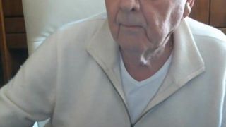 78 anni uomo dalla Francia