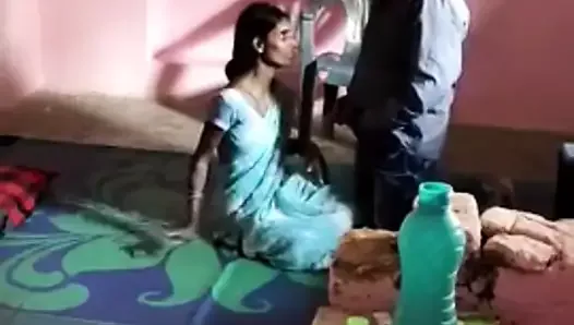 Bihar motihri jila ki renu bhabhi apne ghar chudai dever se