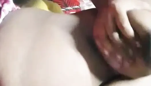 Desi bhabhi self satisfaction with masterbate