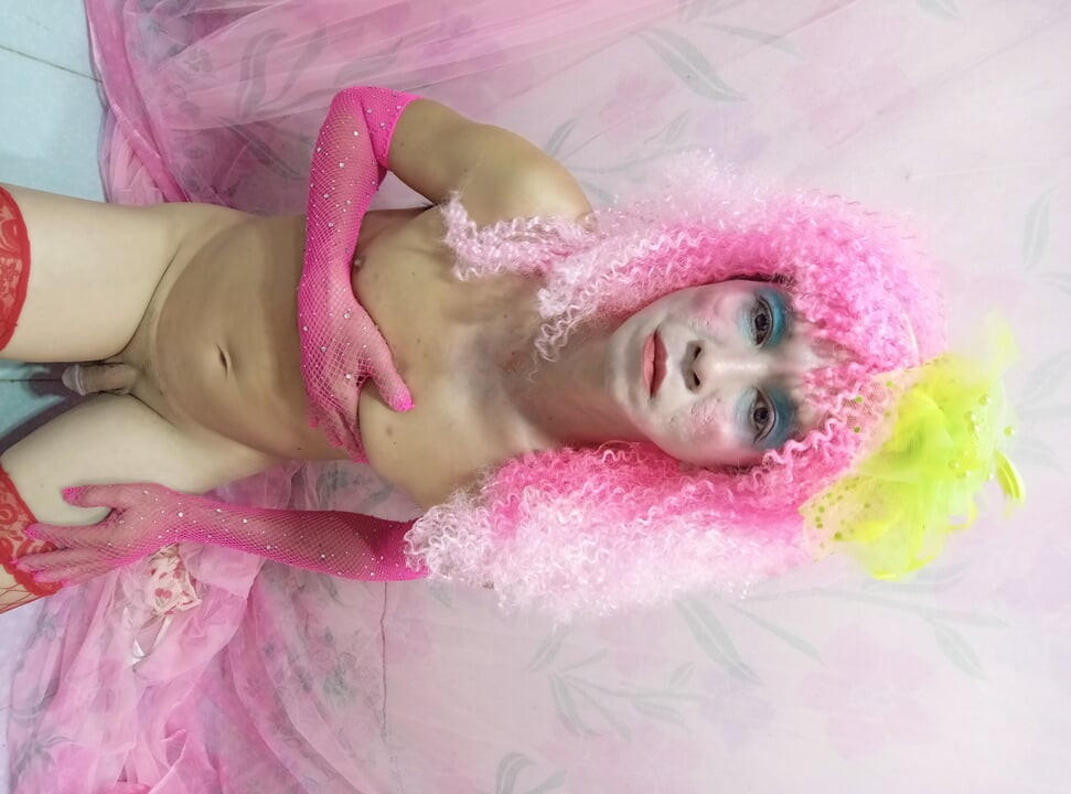 Oanh Le transgender wearing sexy clothes